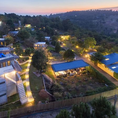Twelve Oclock Resort Si Khio Exterior foto